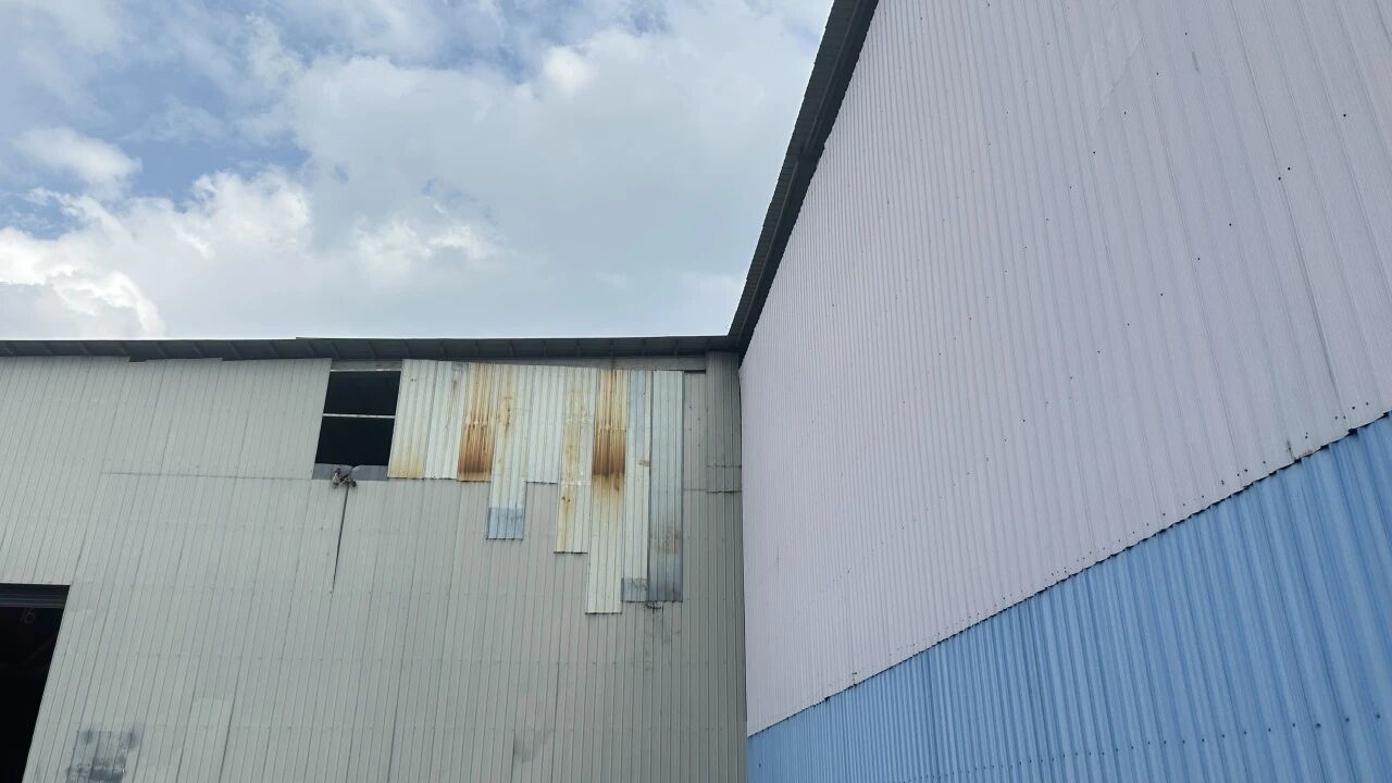 寶潤達聚氨酯封邊巖棉板—為工業(yè)外墻注入“長